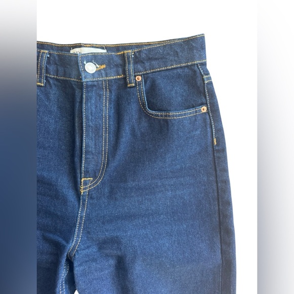 Zara High Waisted Raw Hem Wide Leg Dark Wash Jean - Picture 3 of 4